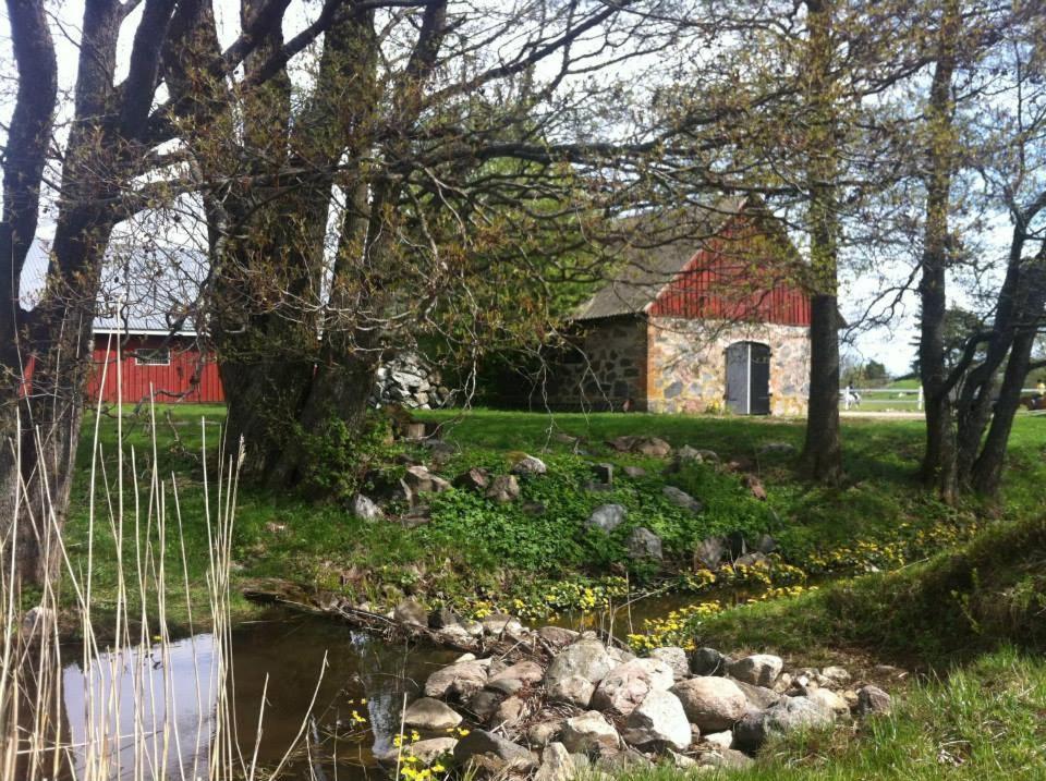 Sassi Talu Horsefarm Hotel Pärnumaa Exterior photo